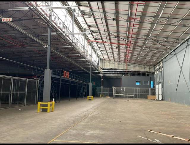 INDUSTRIAL PROPERTY TO RENT IN LOUWLARDIA